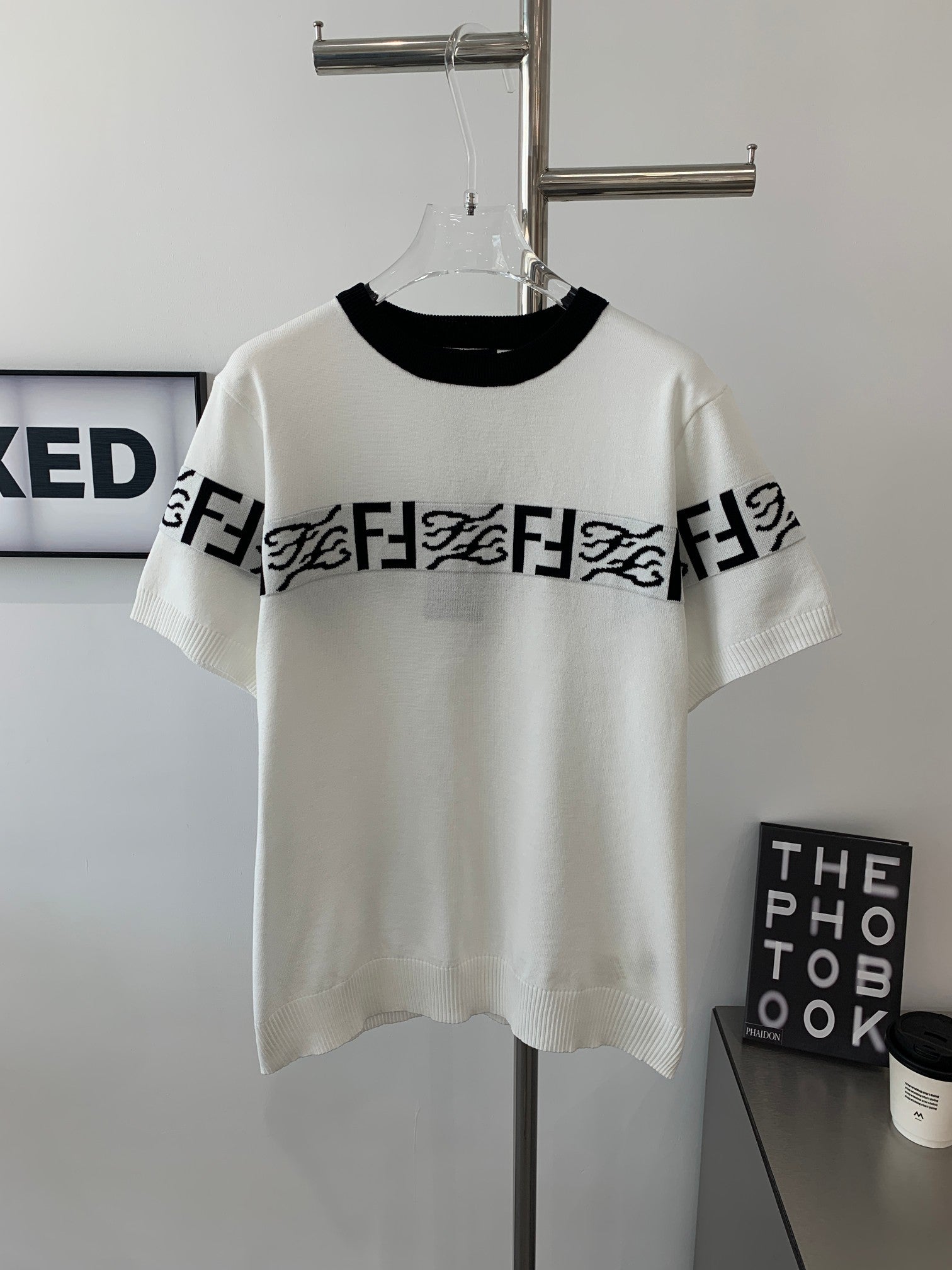 Fendi T-shirt NO.1