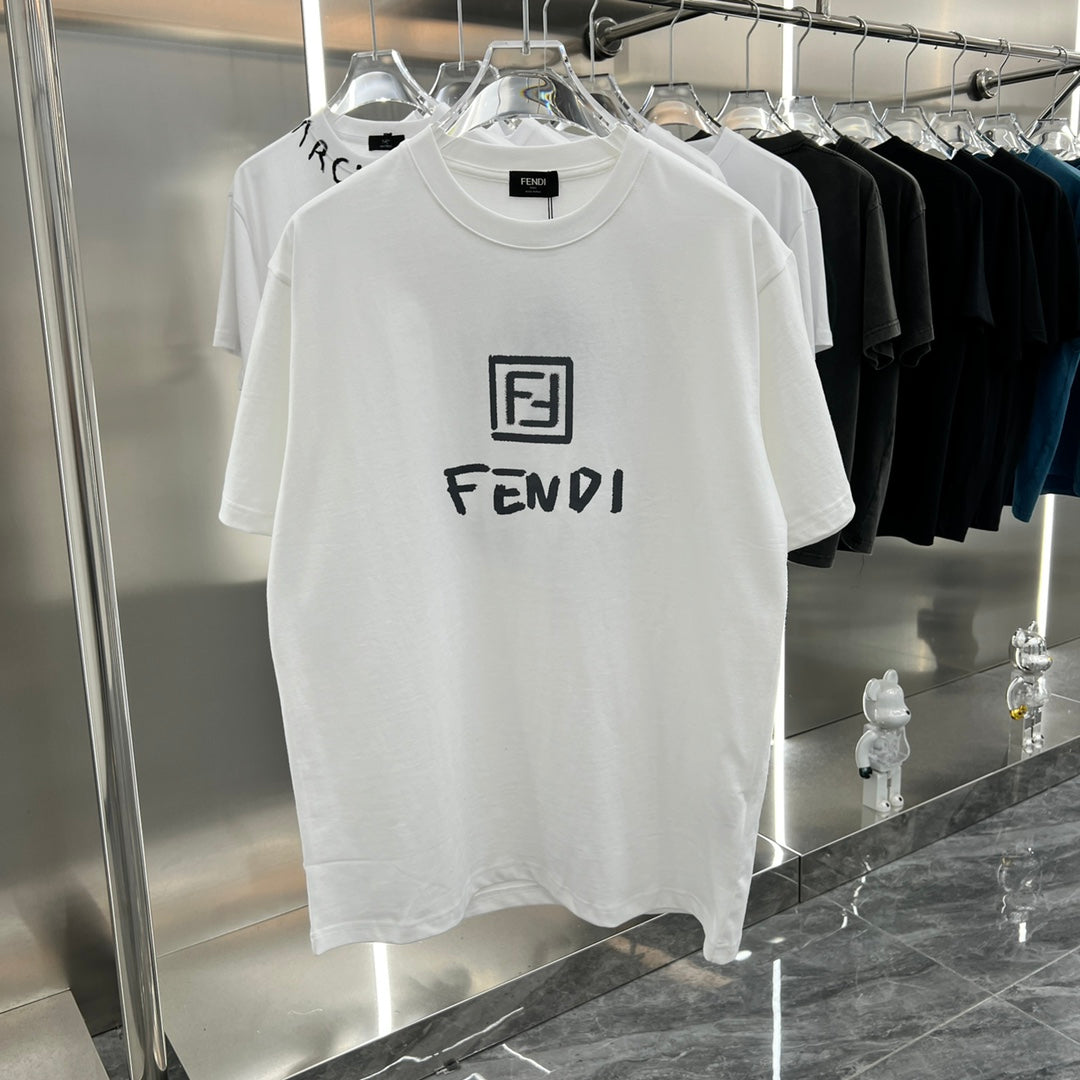 Fendi T-shirt NO.1