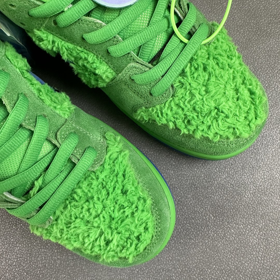 AY Batch-Nike Dunk SB Low "Green Bear"