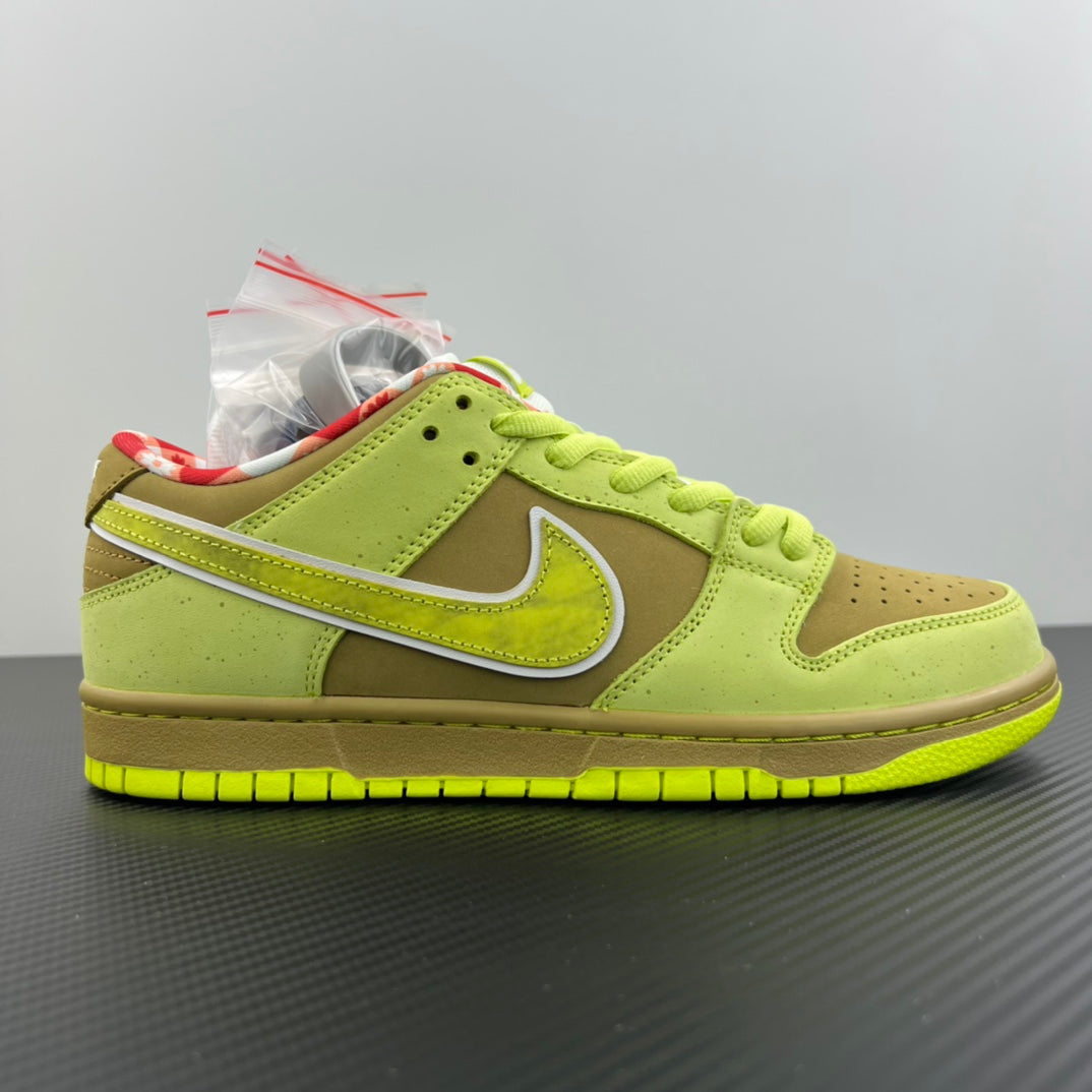 AY Batch-Concepts x NK SB Dunk Low "Fluorescent Green Lobster"