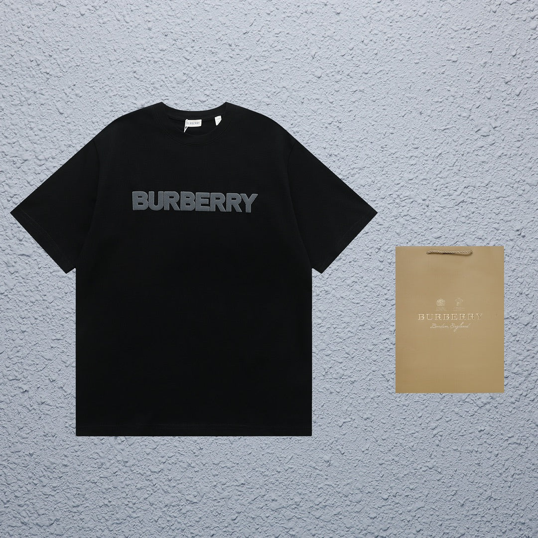 Burberry T-shirt NO.6