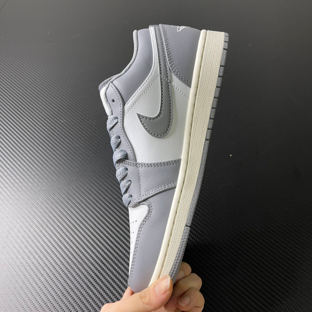 DT Batch-Air Jordan 1 Low “Steakth and White”