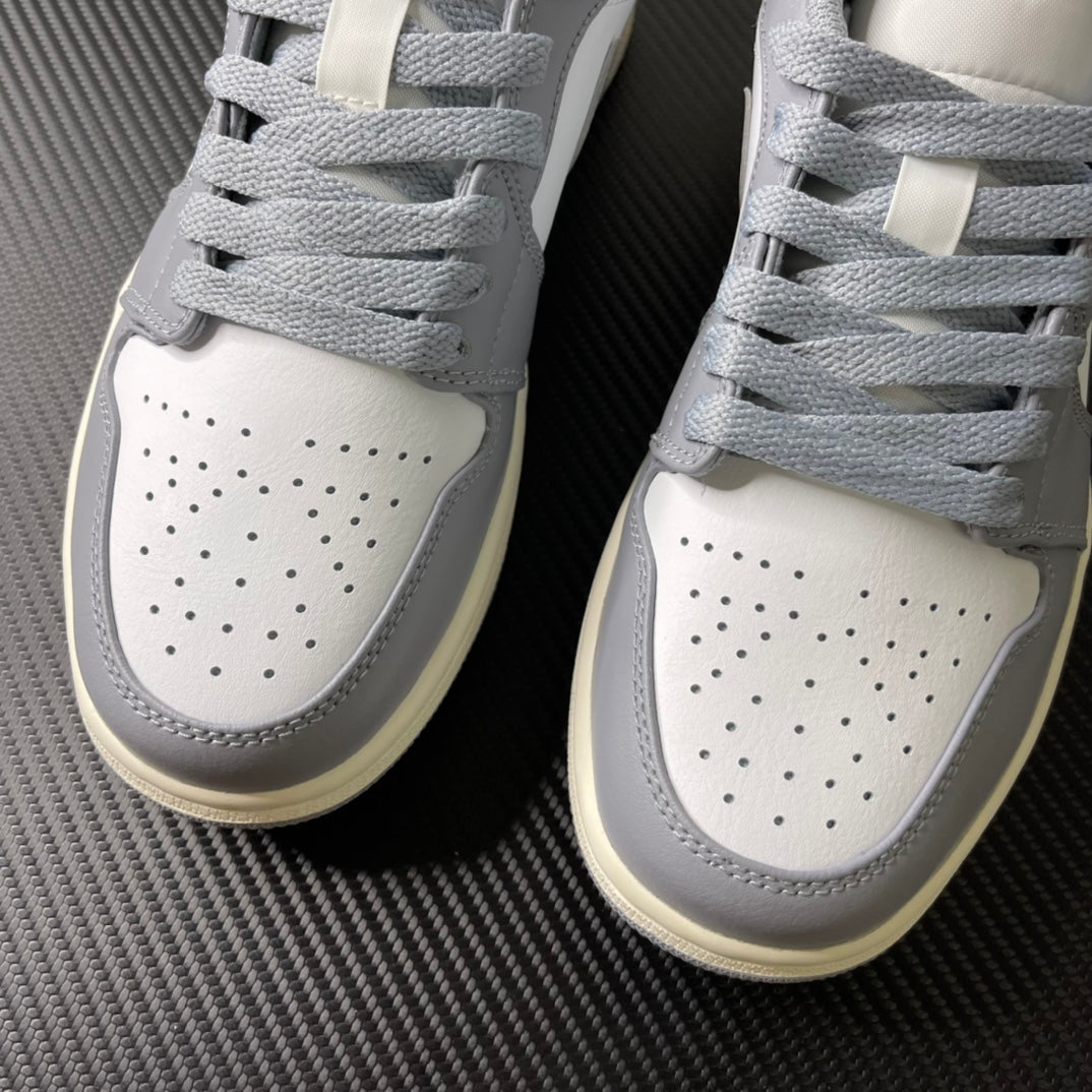 DT Batch-Air Jordan 1 Low “Steakth and White”