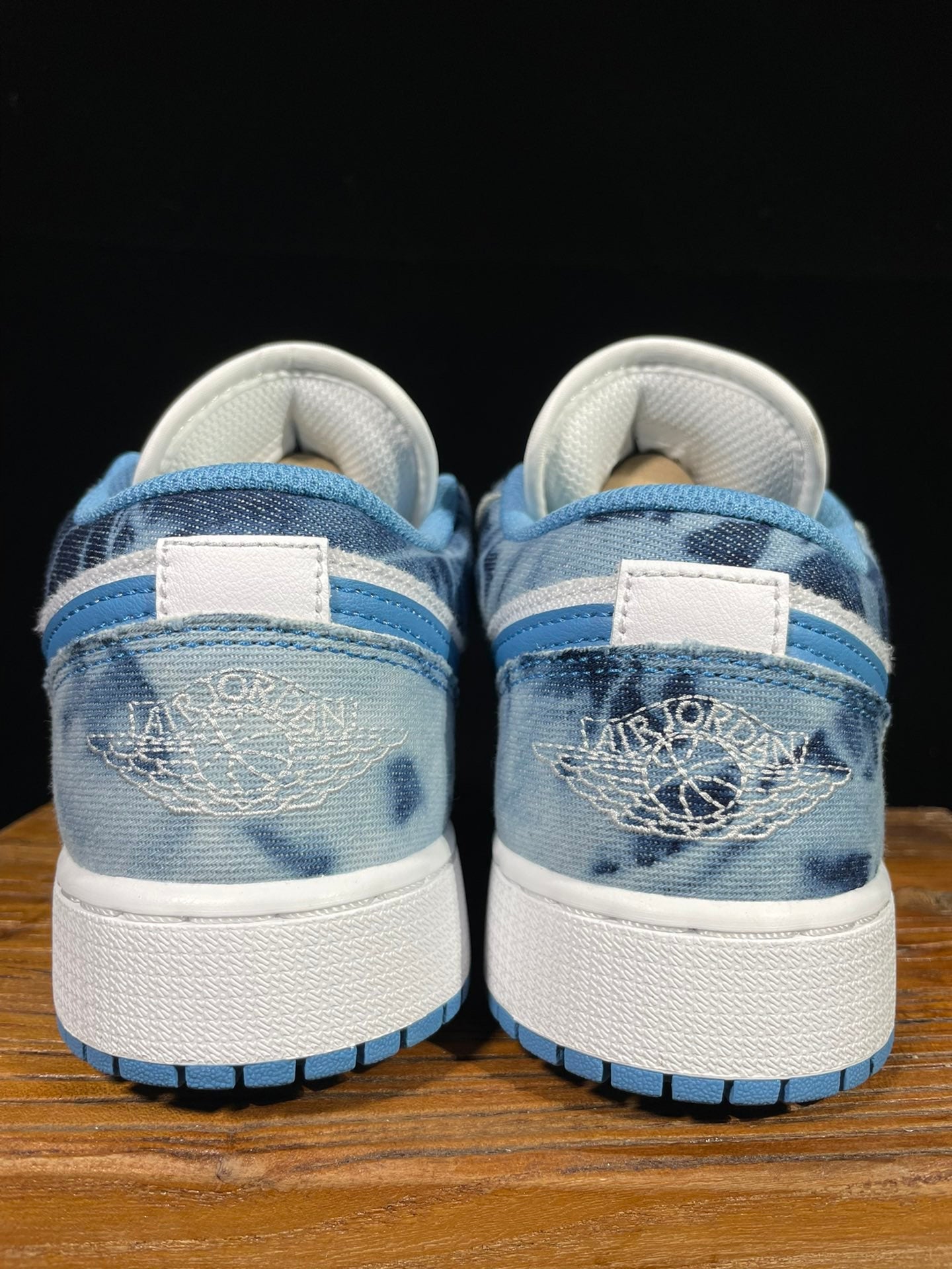 DT Batch-Air Jordan 1 Low “Washed Denim”